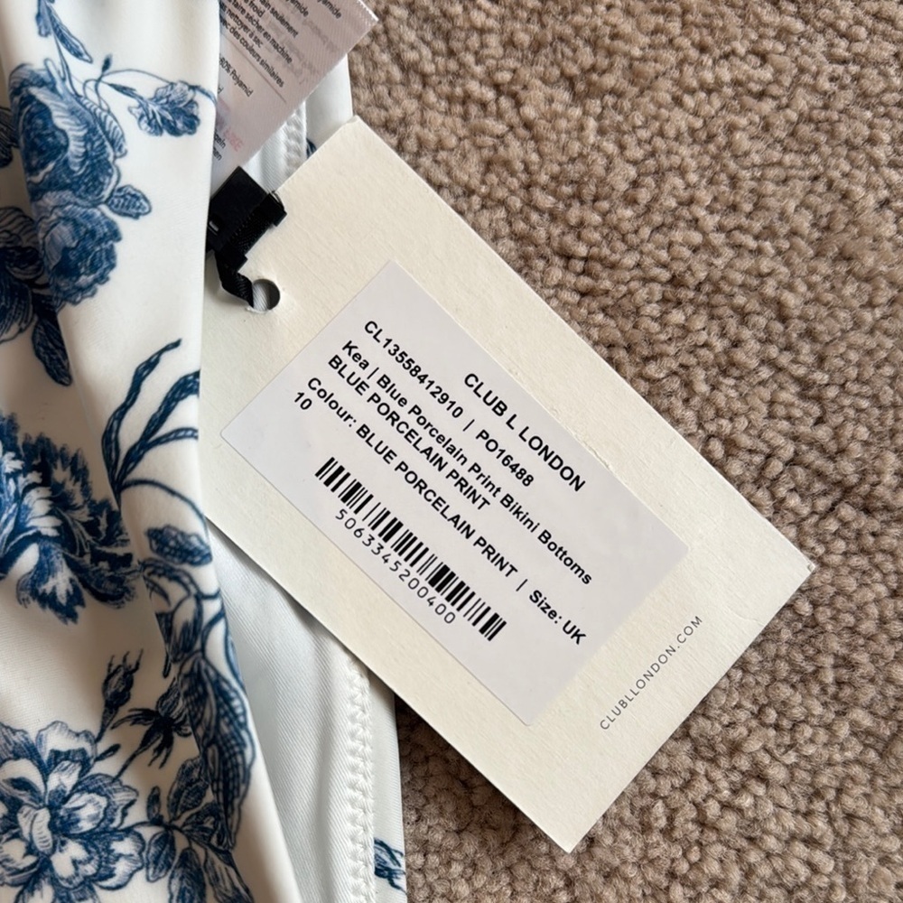 Club L London Floral Blue and White Bikini Set - Picture 4 of 11